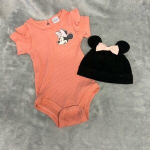 Disney & H&M - 2 piece set. Size 3-6 months